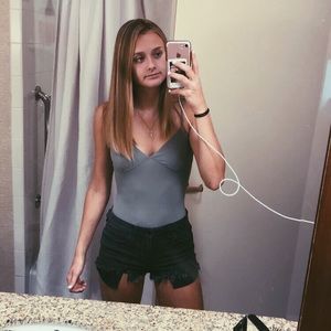 Meet your Posher, Emma